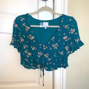 skylar and madison isabelles cabinet floral top!!